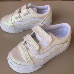 • Glitter Toddler Vans •